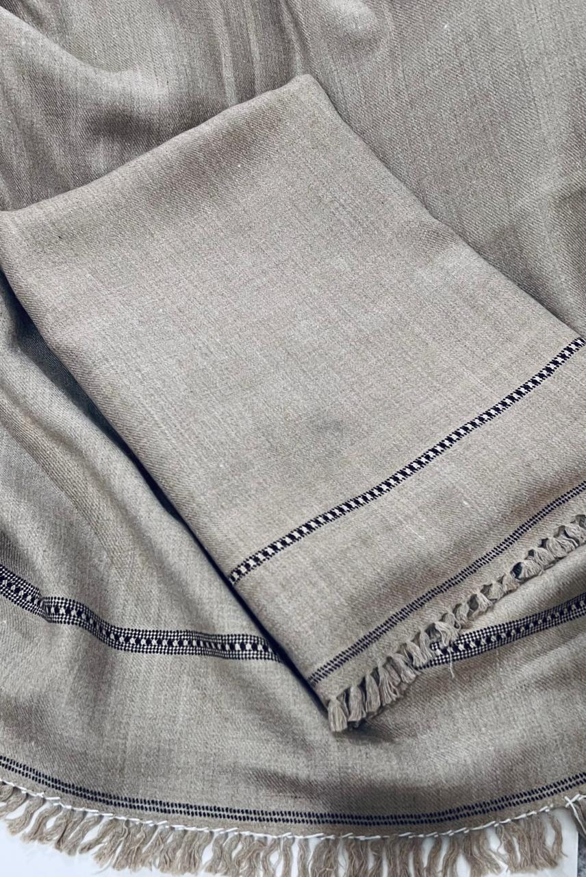 J. EXECUTIVE WOOL SHAWL